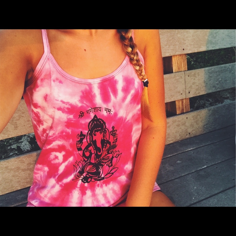 COPY - ⚡️VINTAGE⚡️Tie Dye Tank in Pink